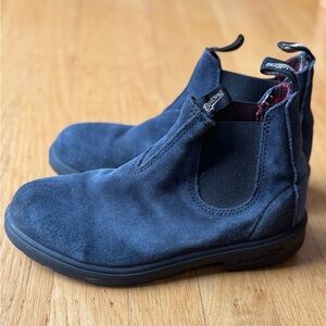 Navy Blue Blundstone boots flannel interior size 3